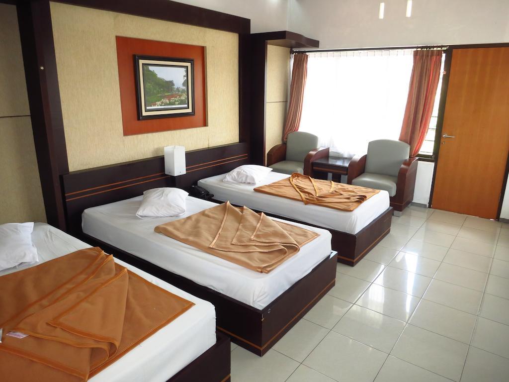 Hotel Selecta Batu  Cameră foto