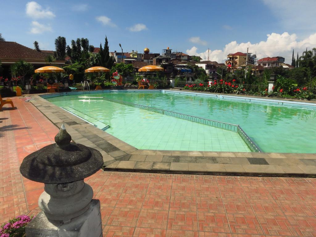 Hotel Selecta Batu  Cameră foto